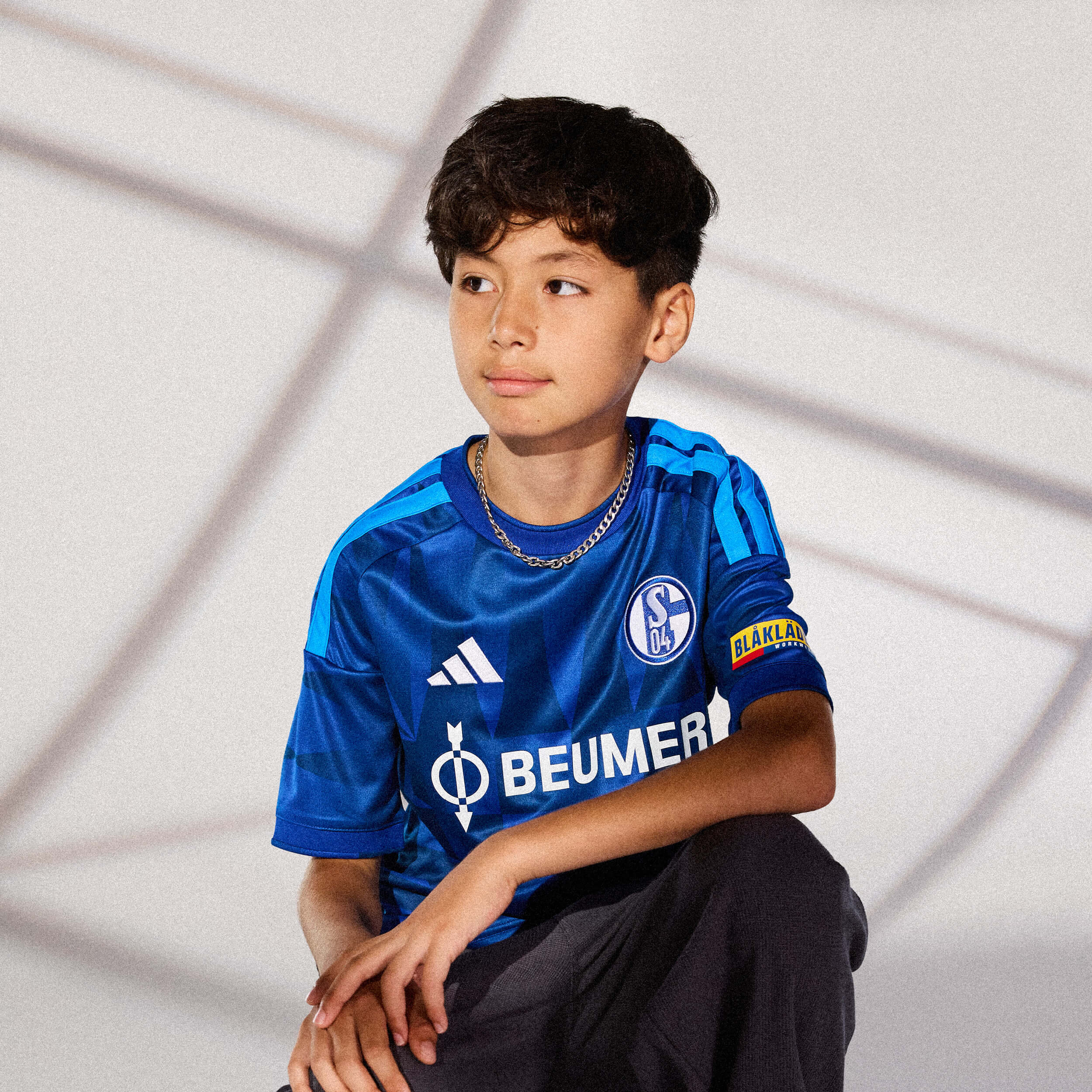 Kid's Adidas FC Schalke 04 Standard 2026 Jersey - Image 4