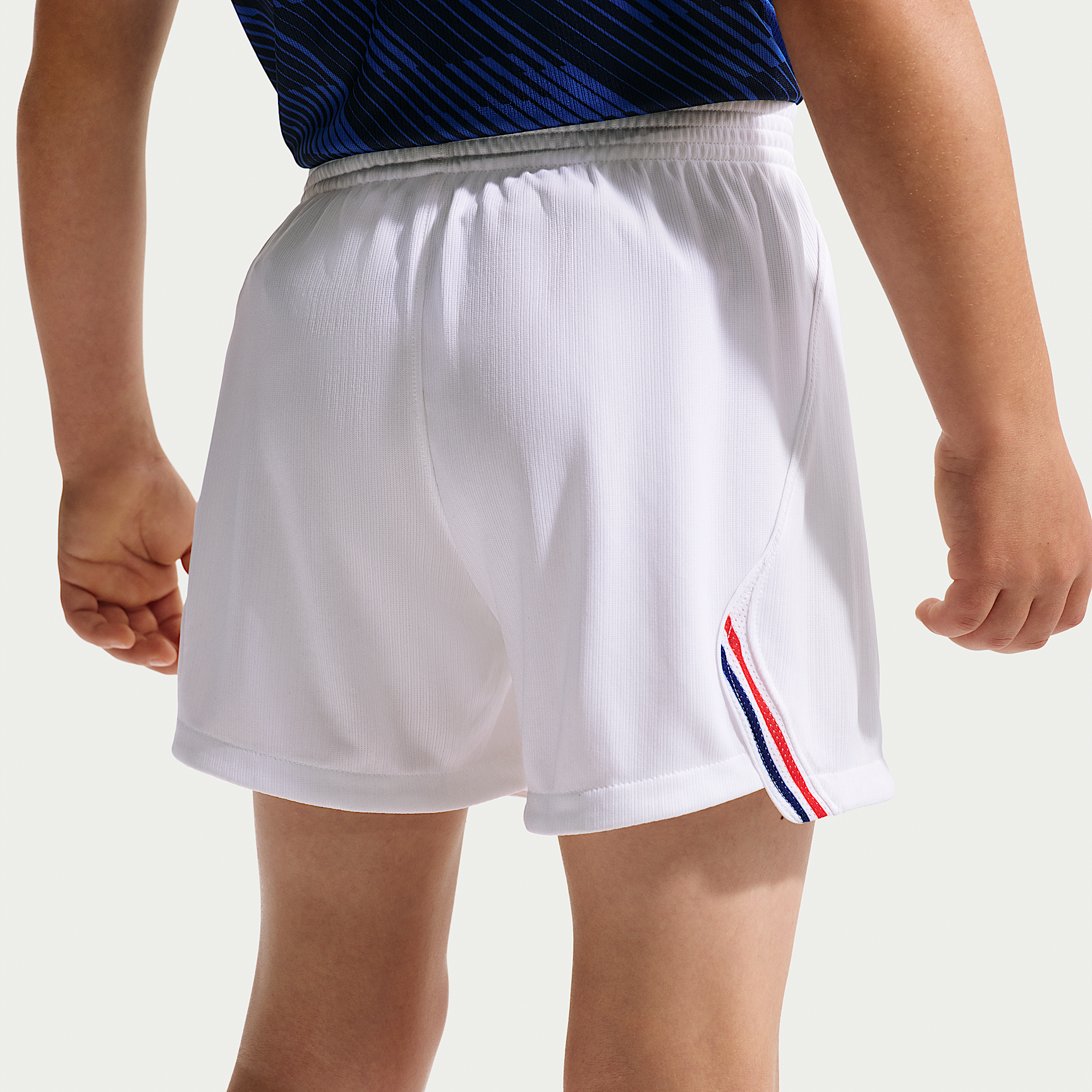Kid's Nike France Home 2026 Kit - Image 5