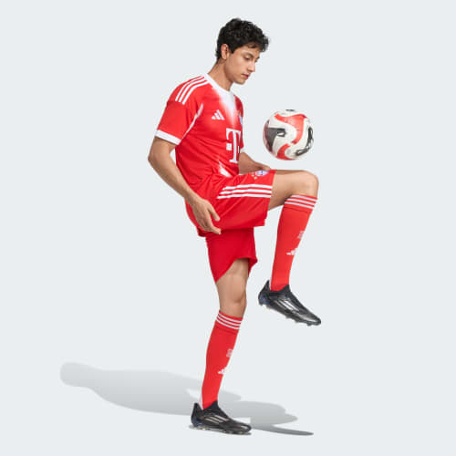 Red FC Bayern 25/26 Home Shorts